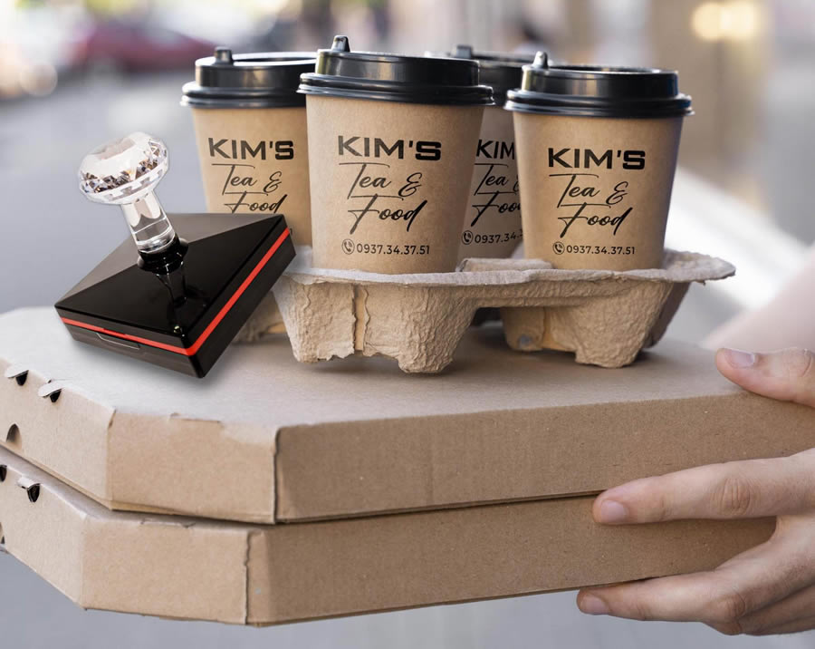 Khắc Dấu đ&oacute;ng ly in l&ecirc;n cốc nhựa, cốc giấy